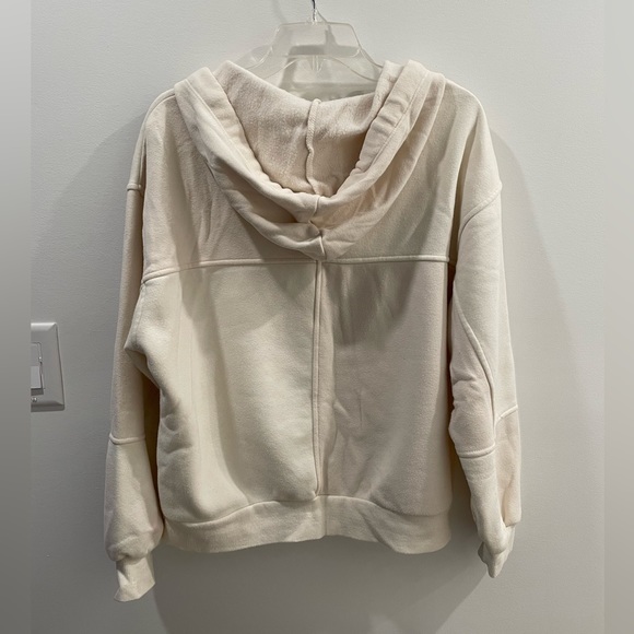 Universal Thread v-neck sweatshirt - Picture 2 of 2